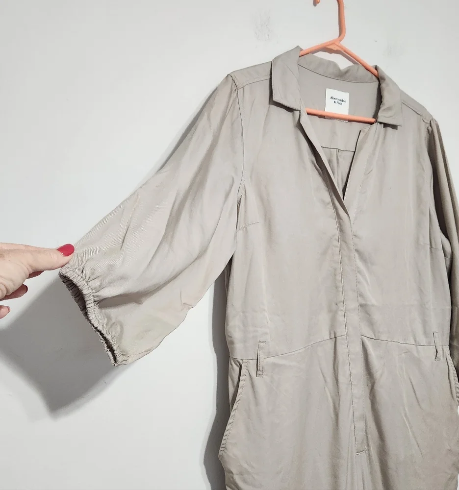 Abercrombie & Fitch Puff Sleeves Utility Jumpsuit Khaki Tan Minimalist XL